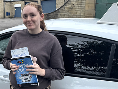 Amelia Wales's Driving Test Pass Testimonial