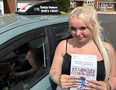 Mia Phillips's Driving Test Pass Testimonial