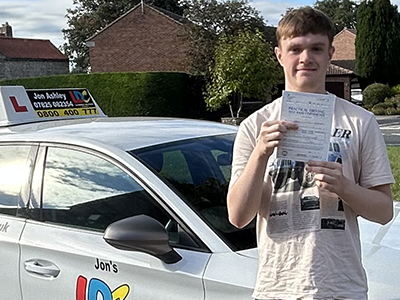 Adam Roberts's Driving Test Pass Testimonial