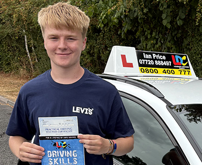 Oli Lee's Driving Test Pass Testimonial